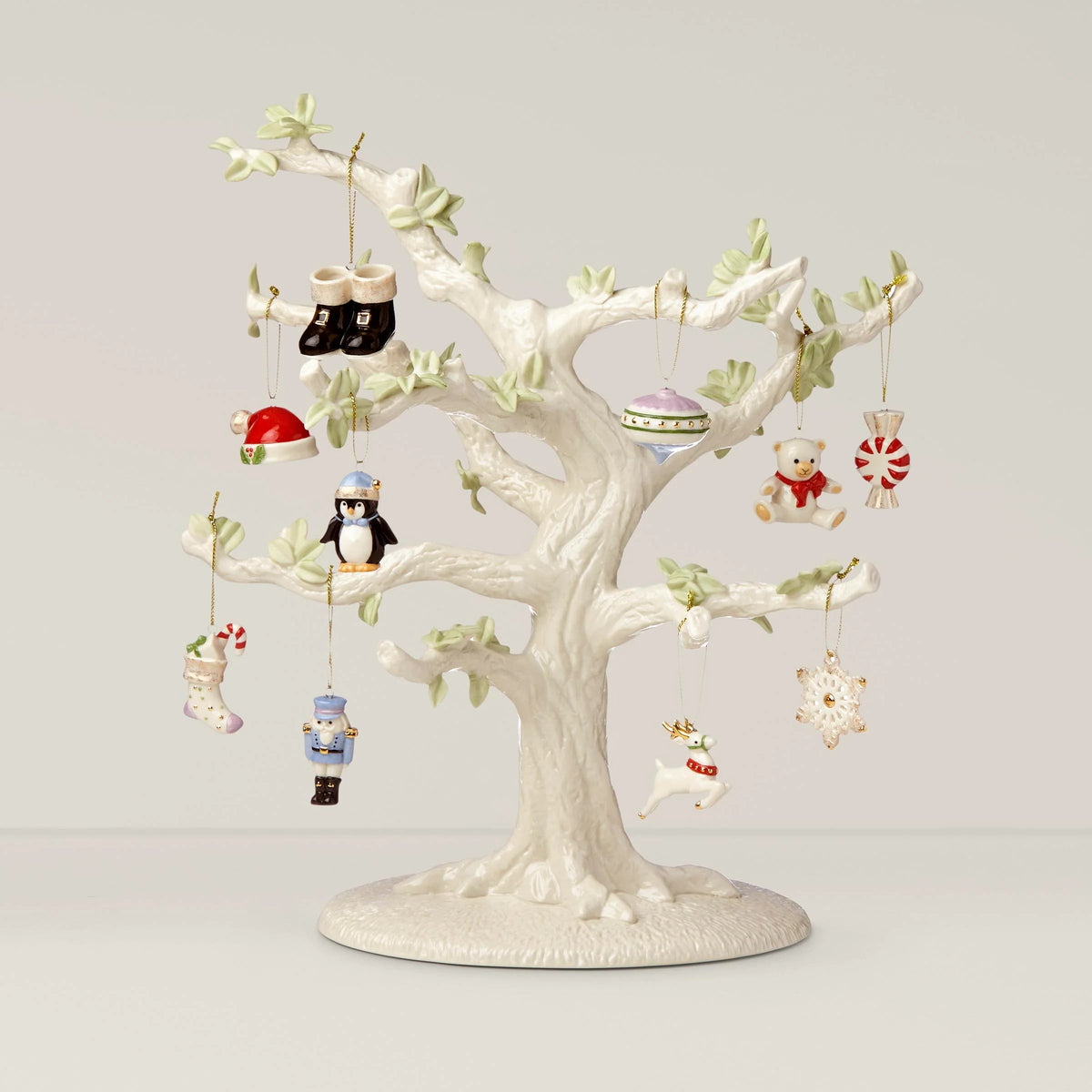 christmas memories 10-piece ornament & tree set